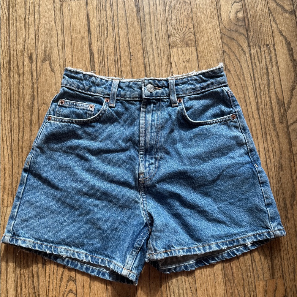 Zara High Rise Shorts Medium Wash
